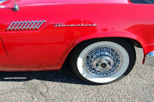 Ford Thunderbird Convertible 1957 image number 44