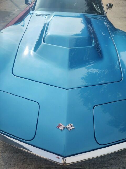 Chevrolet Corvette 1969 image number 21