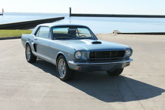 Ford Mustang 1966 image number 0