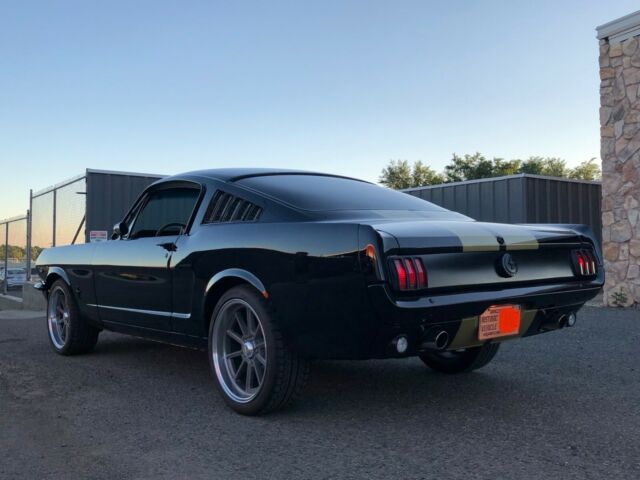 Ford Mustang 1965 image number 20