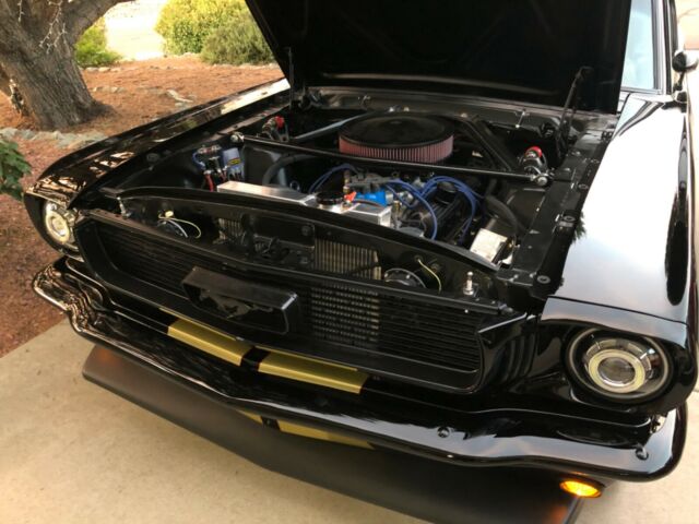 Ford Mustang 1965 image number 21