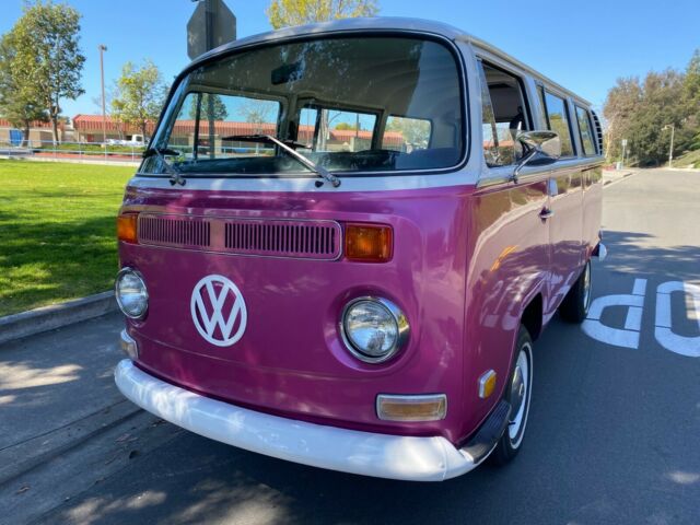 Volkswagen Bus/Vanagon 1971 image number 25