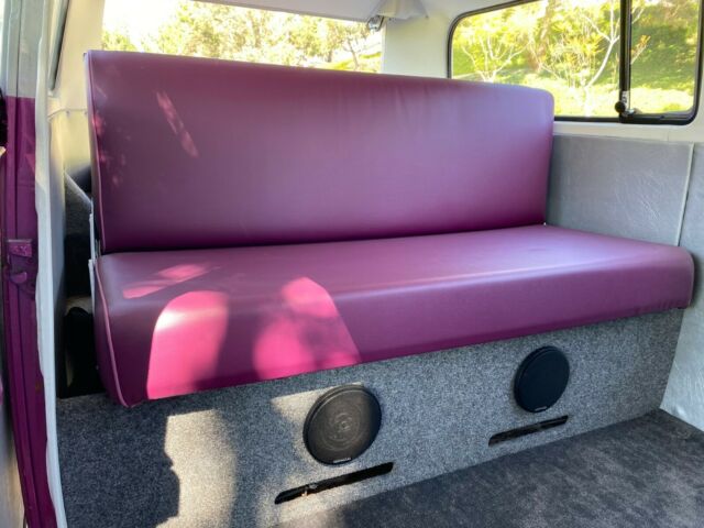 Volkswagen Bus/Vanagon 1971 image number 32