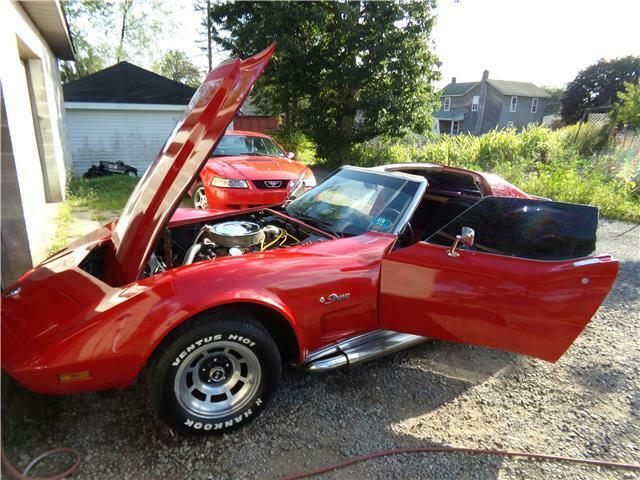 Chevrolet Corvette 1976 image number 0