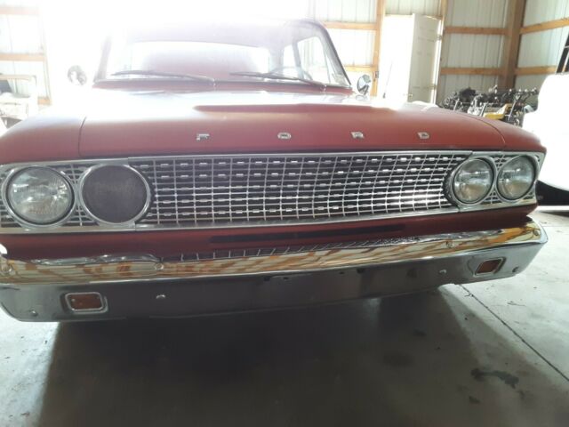 Ford Fairlane 1963 image number 3