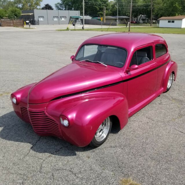 Chevrolet Special Deluxe 1941 image number 2