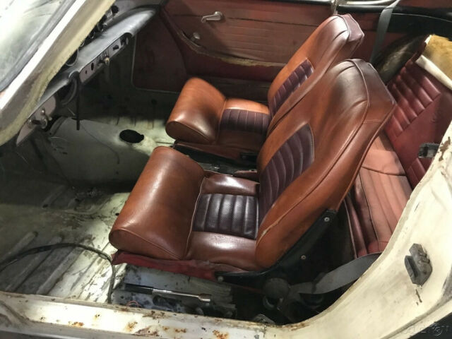 Volvo P1800 1964 image number 38