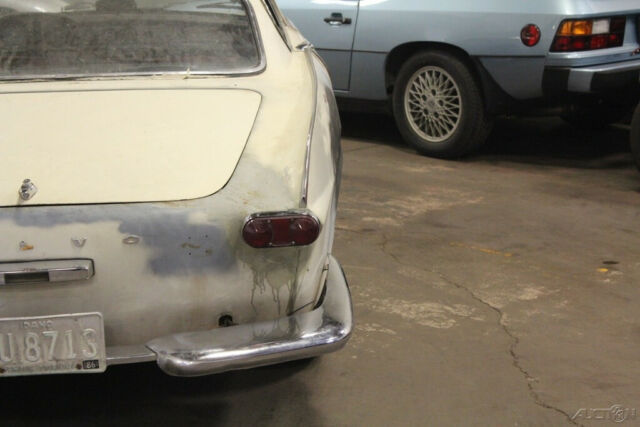 Volvo P1800 1964 image number 8