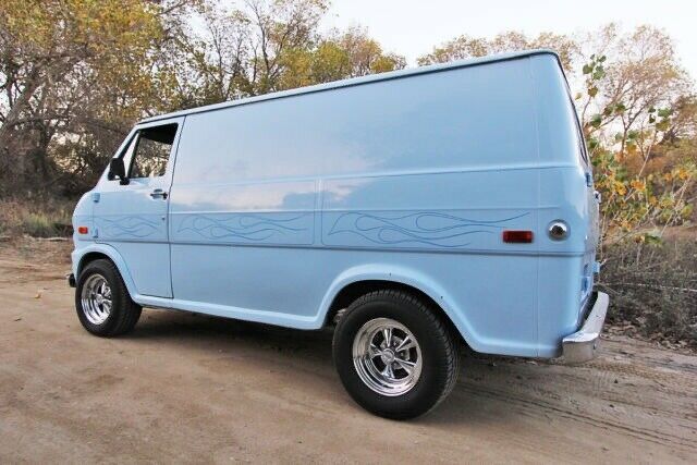 Ford E-Series Van 1970 image number 24