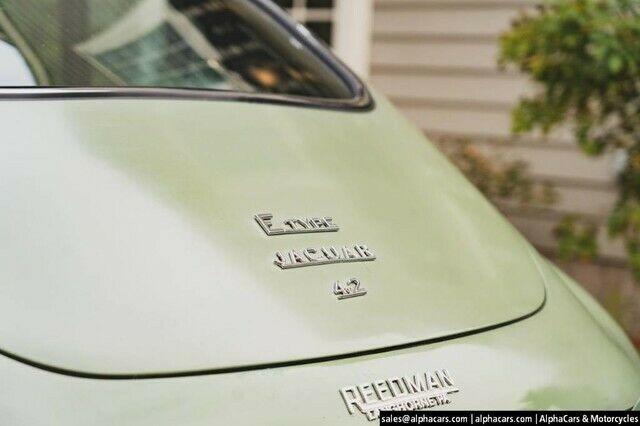 Jaguar E-Type 1969 image number 46