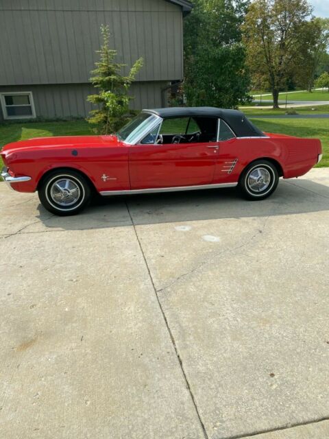 Ford Mustang 1966 image number 2