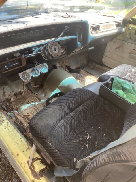 Chevrolet Impala 1976 image number 12