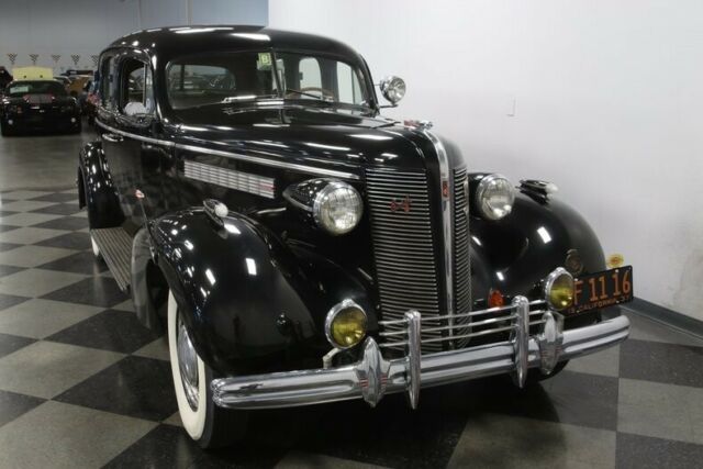 Buick Series 80 1937 image number 19