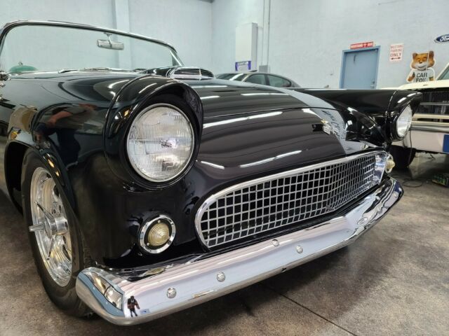 Ford Thunderbird 1955 image number 26
