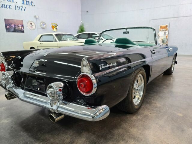Ford Thunderbird 1955 image number 32