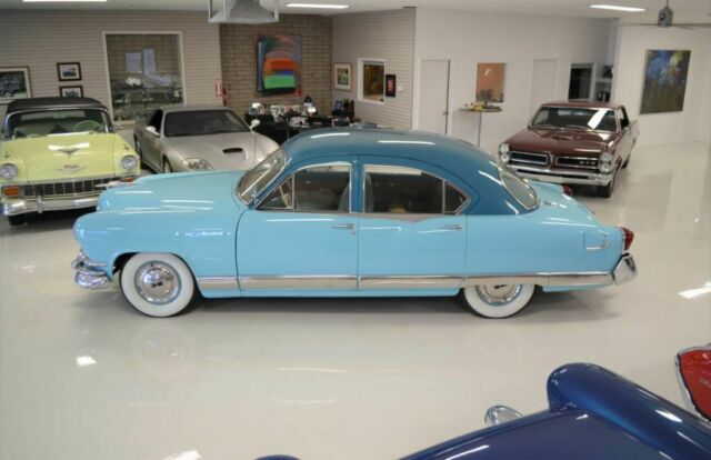 Kaiser Manhattan Four Door Sedan 1952 image number 27