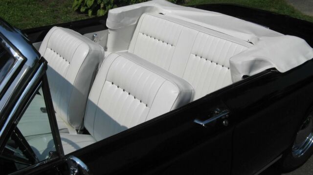 Chevrolet Corvair 1962 image number 8