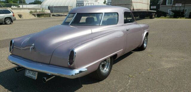 Studebaker Commander Eight 1951 image number 30
