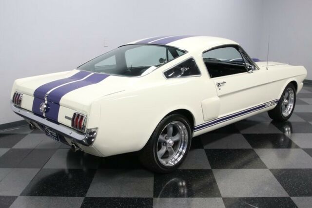 Ford Mustang 1966 image number 13