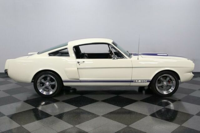 Ford Mustang 1966 image number 15
