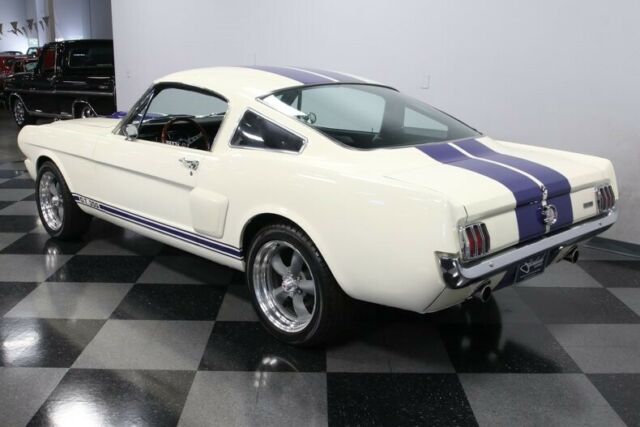Ford Mustang 1966 image number 33