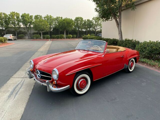 Mercedes-Benz SL-Class 1959 image number 32
