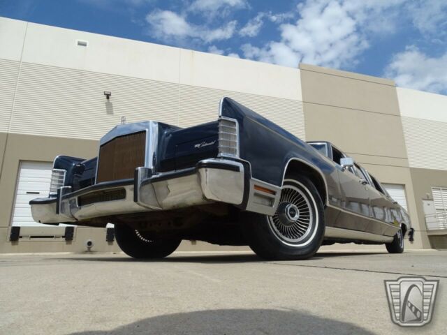 Lincoln Continental 1979 image number 40
