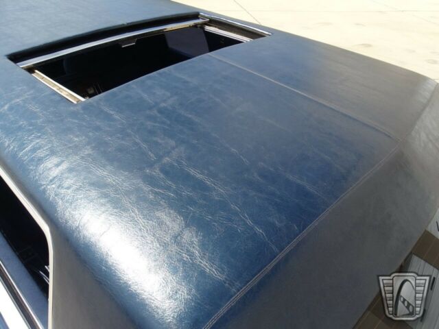 Lincoln Continental 1979 image number 9