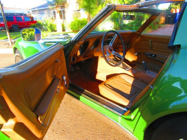 Chevrolet Corvette 1972 image number 37