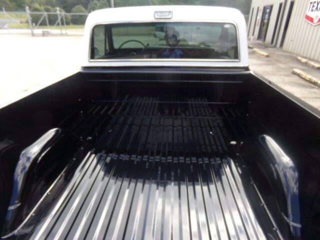 Chevrolet C-10 1968 image number 42