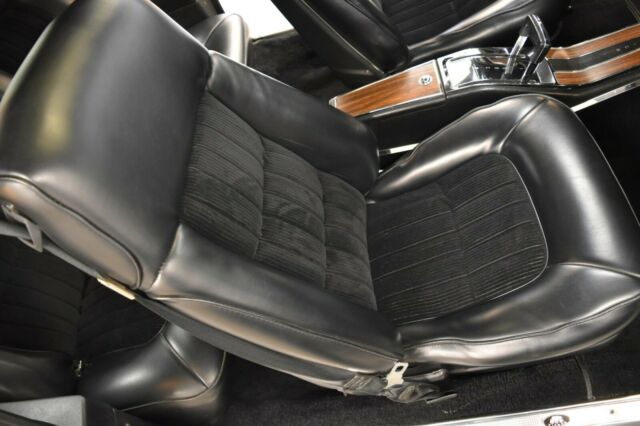 Buick Century 1976 image number 40