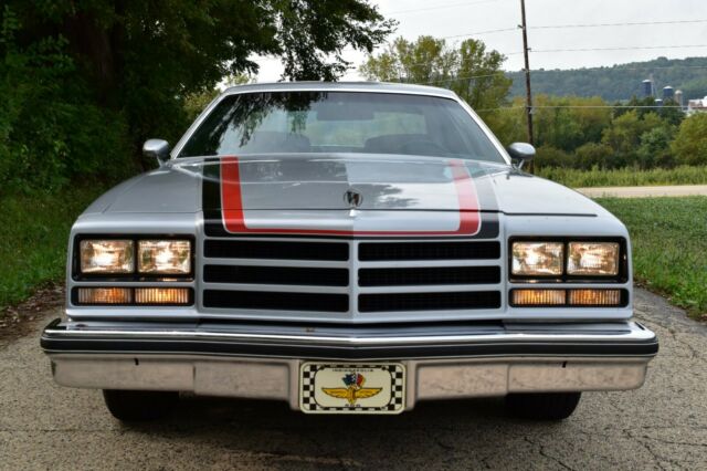 Buick Century 1976 image number 5