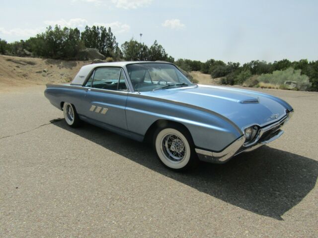 Ford Thunderbird 1963 image number 5