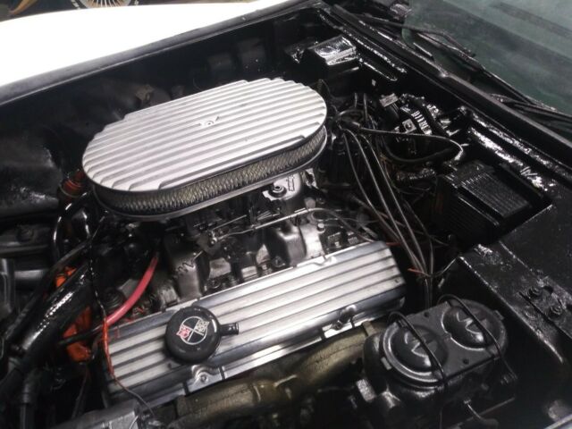 Chevrolet Corvette 1968 image number 23