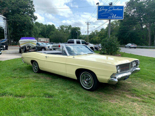 Ford Galaxie 1968 image number 18
