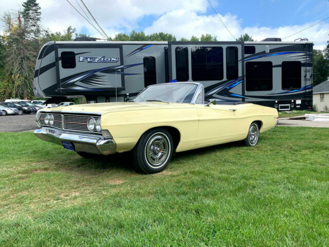 Ford Galaxie 1968 image number 22