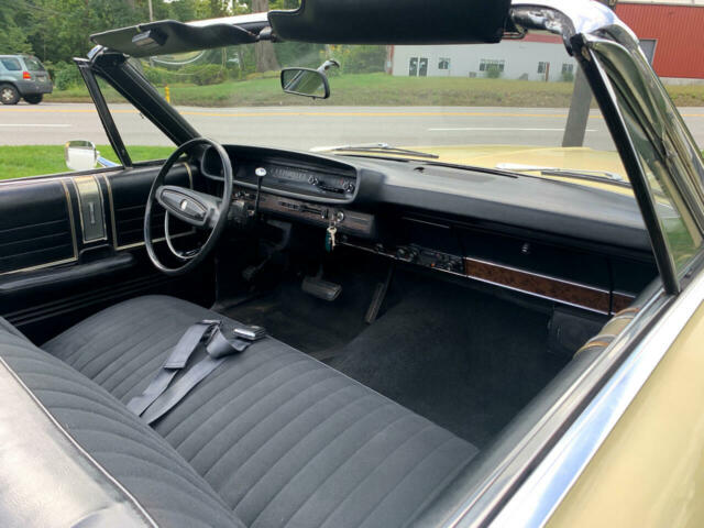 Ford Galaxie 1968 image number 7
