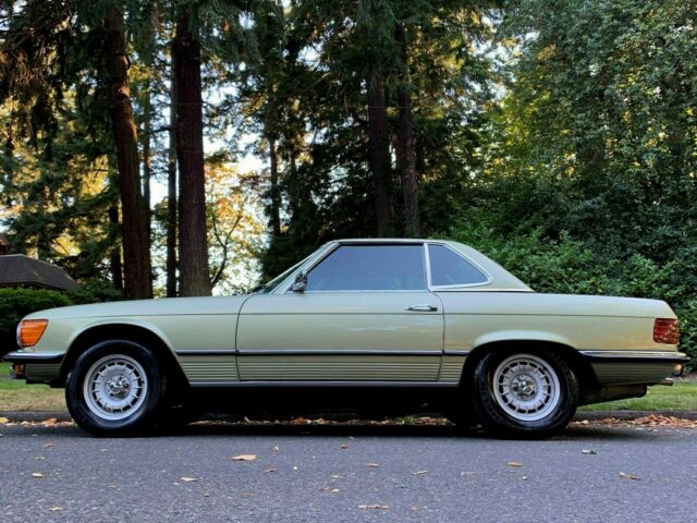 Mercedes-Benz SL-Class 1973 image number 0