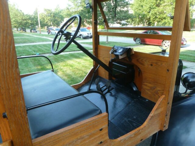 Ford Model T 1922 image number 10