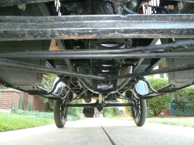 Ford Model T 1922 image number 17