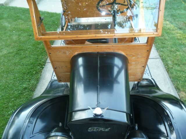Ford Model T 1922 image number 8