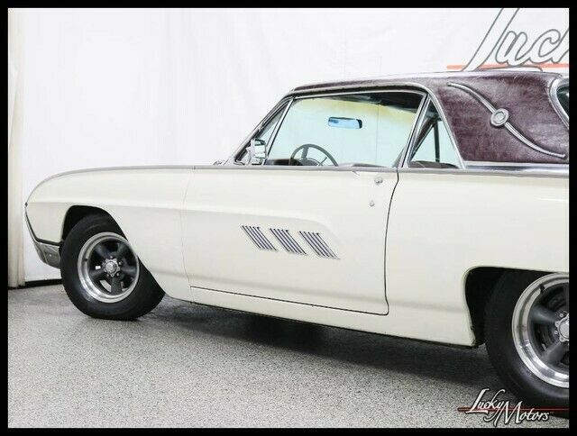 Ford Thunderbird 1963 image number 10