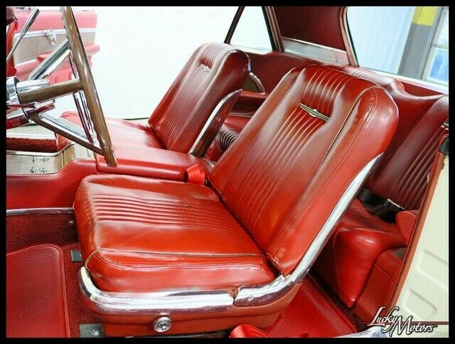 Ford Thunderbird 1963 image number 23