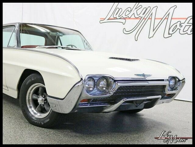 Ford Thunderbird 1963 image number 25