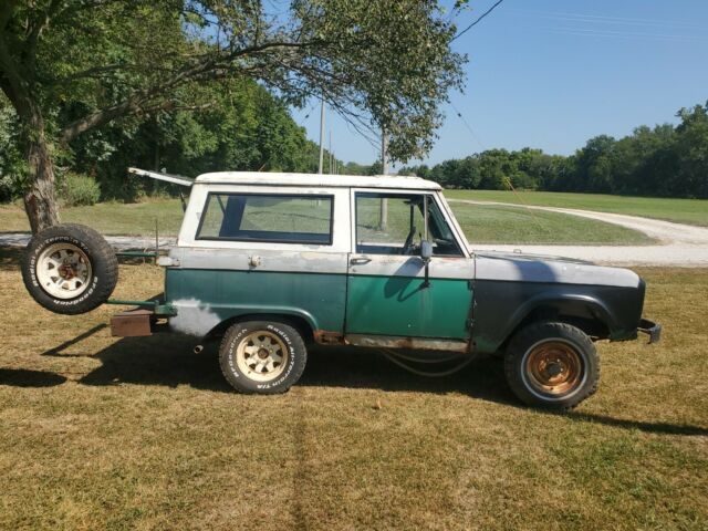 Ford Bronco 1966 image number 28