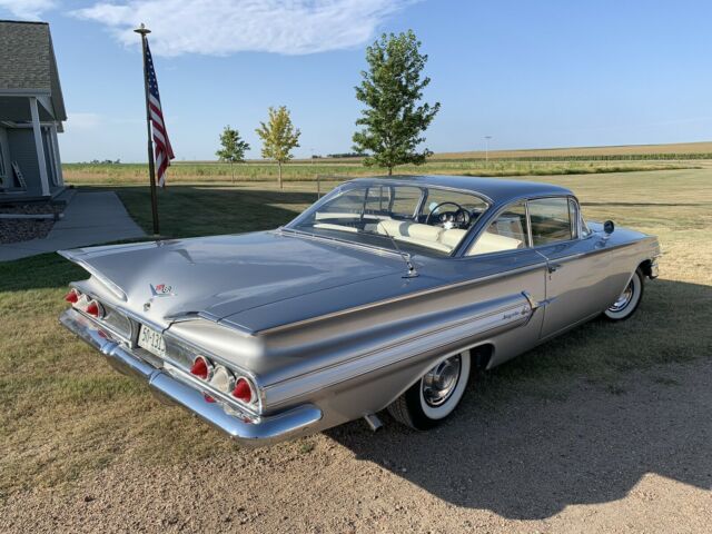 Chevrolet Impala 1960 image number 16