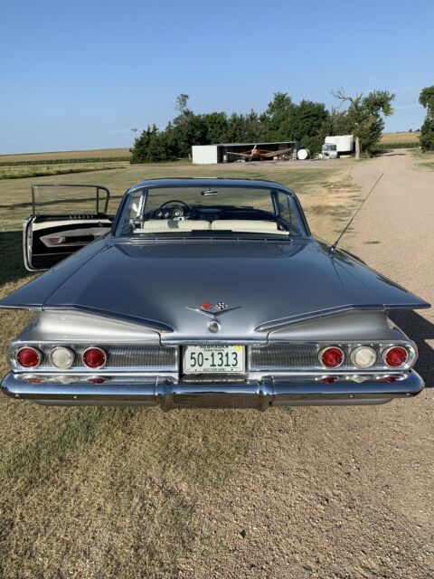 Chevrolet Impala 1960 image number 19