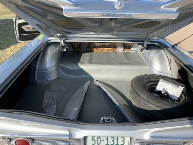 Chevrolet Impala 1960 image number 24