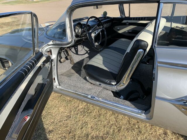 Chevrolet Impala 1960 image number 8