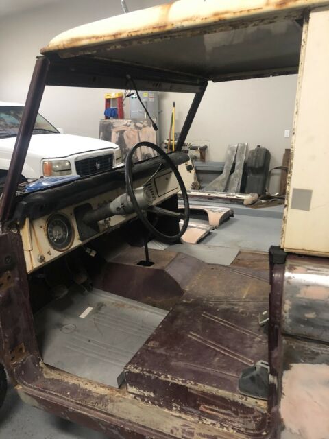 Ford Bronco 1973 image number 12